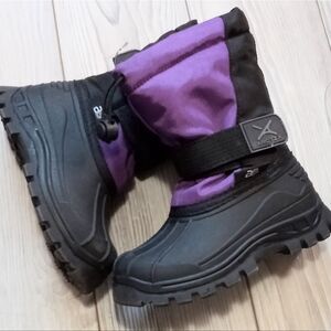 (77-3949) ARCTIX Boots Sz 8